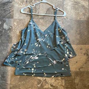 White House black market tank top size small EUC